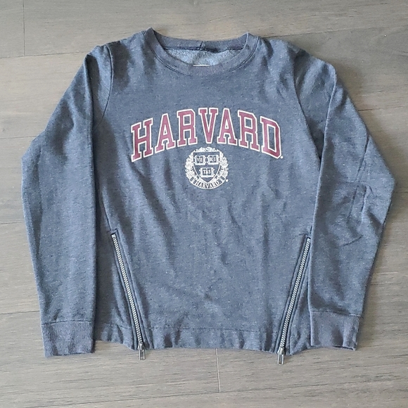 Harvard University Sweatshirt - Picture 12 of 15